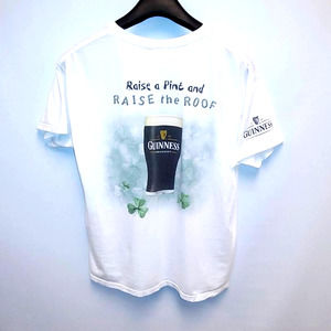 Large Guinness Beer St. Patrick Day 2000 Y2k Promo Graphic tshirt